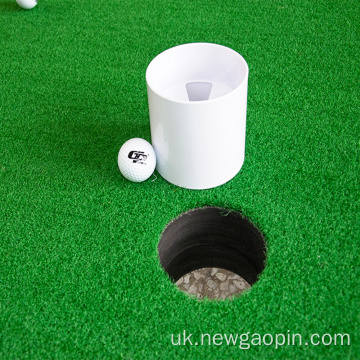 Користувацький міні -килимок для гольфу, що виводить зелений на відкритому повітрі